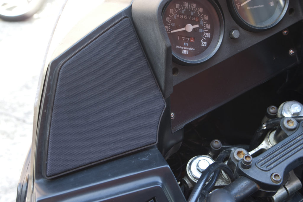 Harley-Davidson FXRD speaker Cover