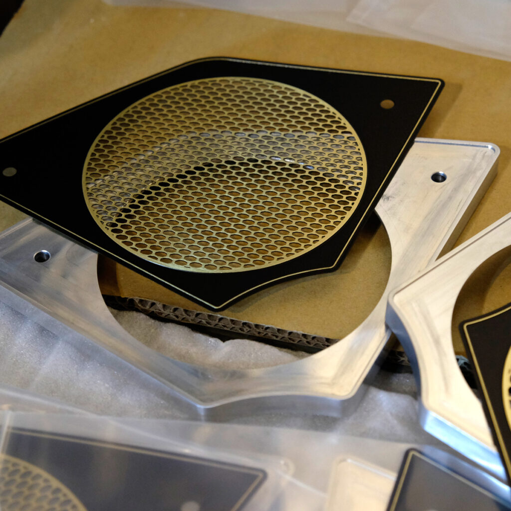 FXRT, FXRD fairing aluminum speaker covers